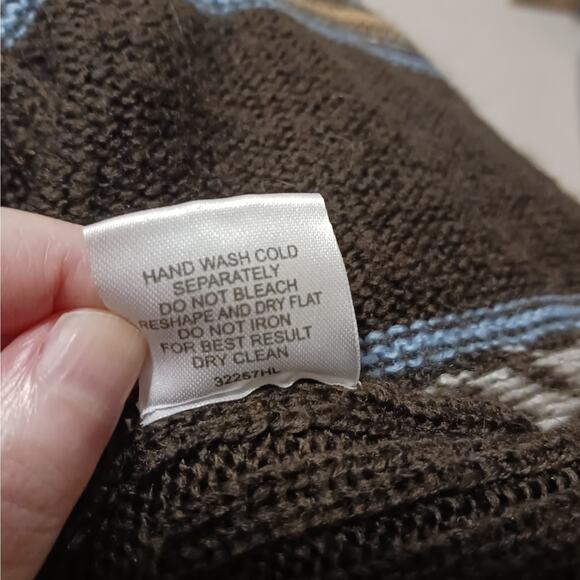 Romeo and Juliet Couture Southwestern Print Cardigan Size L - Picture 9 of 9